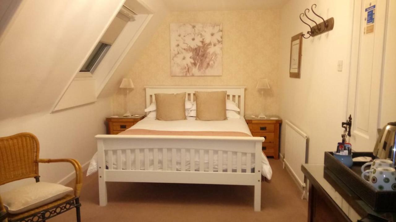 Applecroft Bed And Breakfast เซนต์ออสเทลล์ ภายนอก รูปภาพ